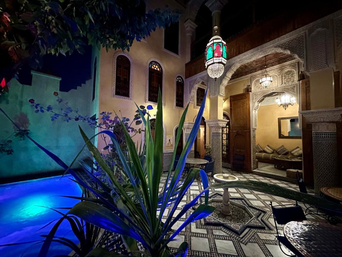 Riad Layalina Fes 7 Chambres & 18 Personnes Piscine, Parking, Vue & Wifi Au Pied Medina Exterior photo