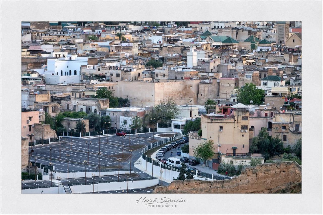 Riad Layalina Fes 7 Chambres & 18 Personnes Piscine, Parking, Vue & Wifi Au Pied Medina Exterior photo